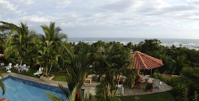 Costa Rica Vacation Rentals Feliz Iguana