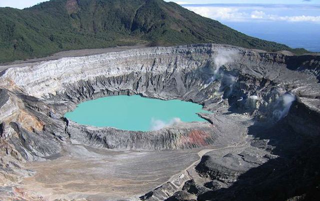 traveling costa rica Poas Volcano National Park